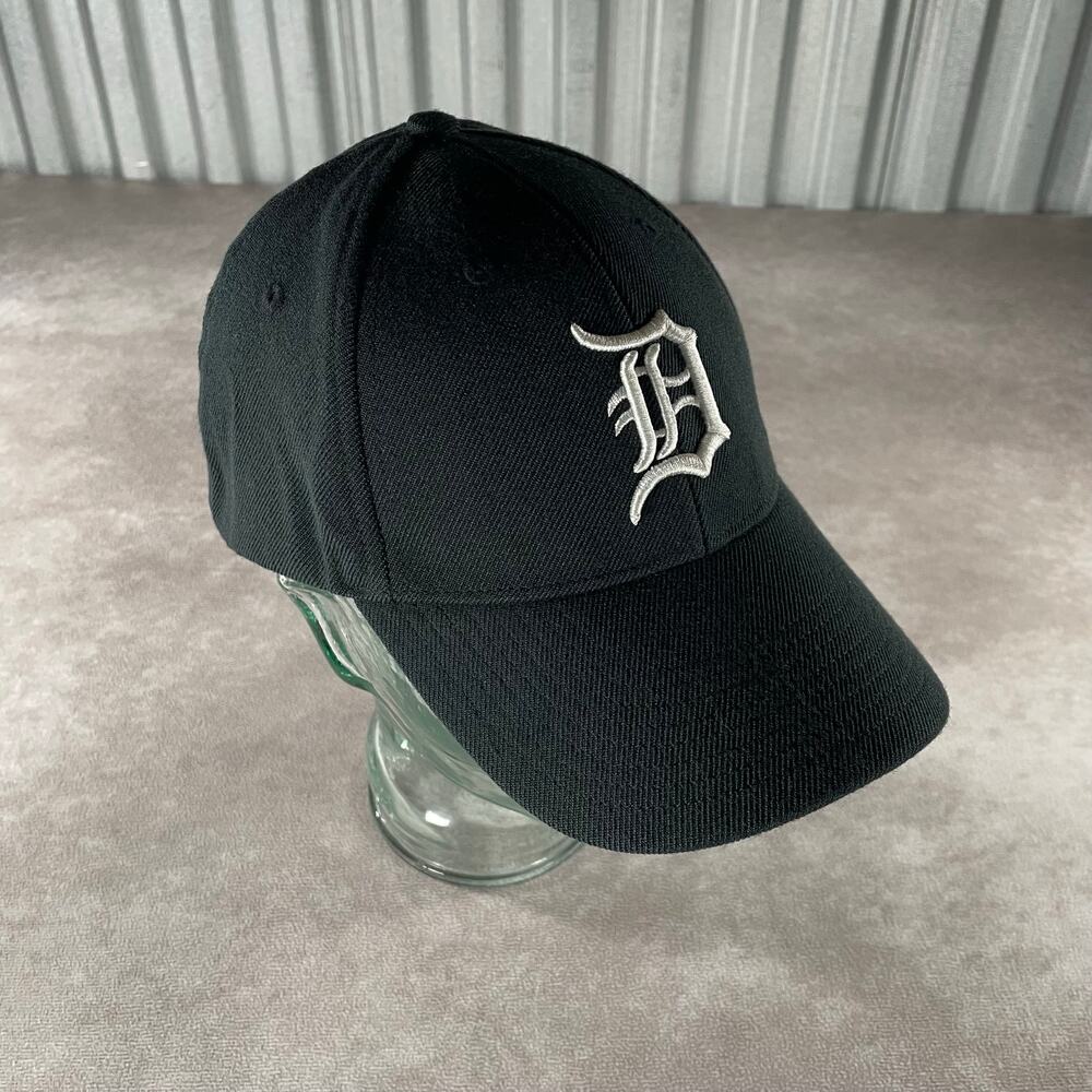 Vintage Detroit Tigers Nike MLB Embroidered Strapback Hat Cap Baseball Black